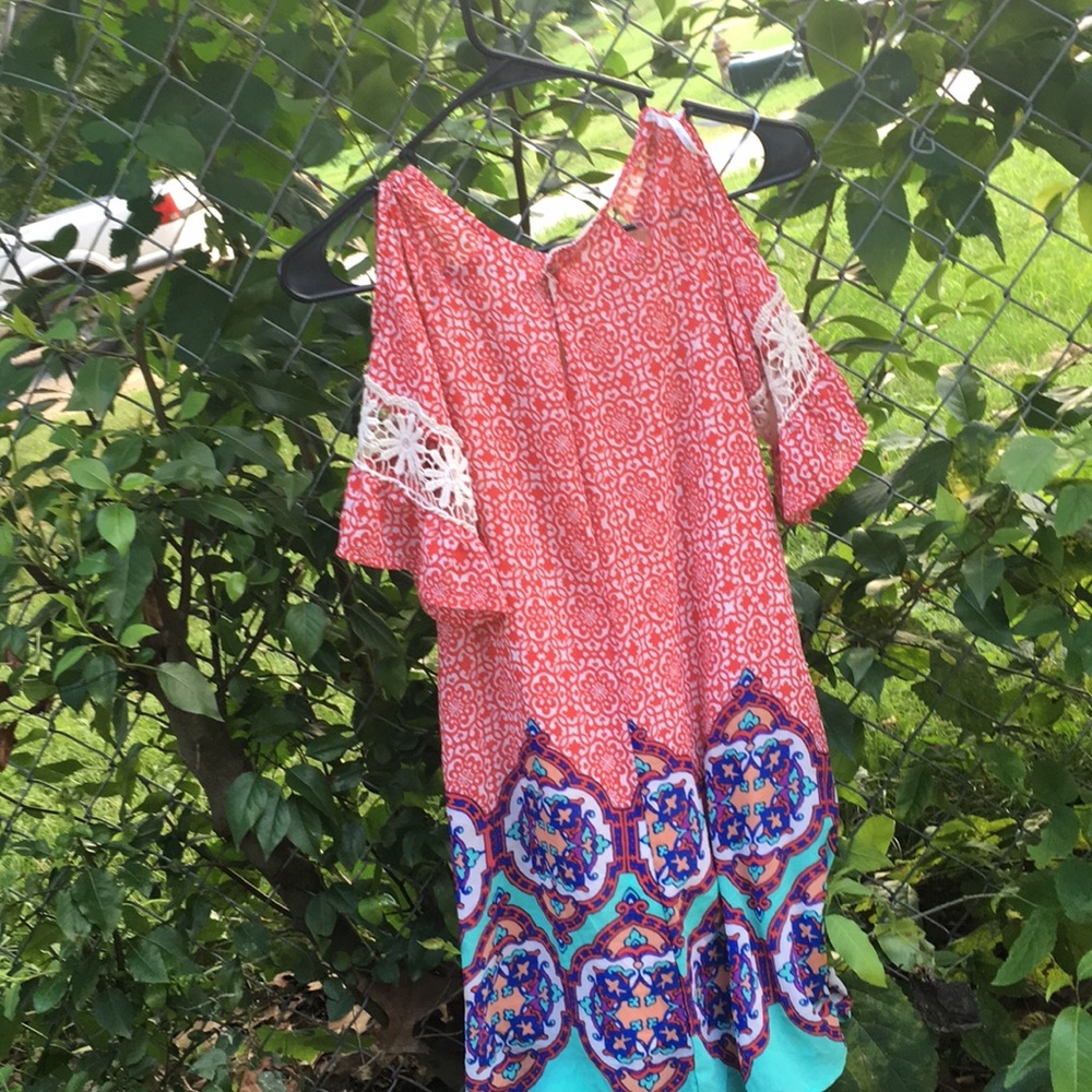 Dress - Picture 2 of 4